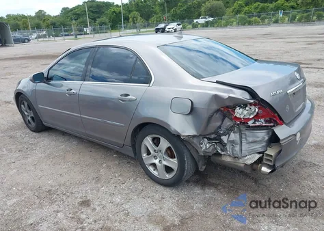 2005 Acura Rl 3.5 z USA, uszkodzony, nr VIN JH4KB16525C003885